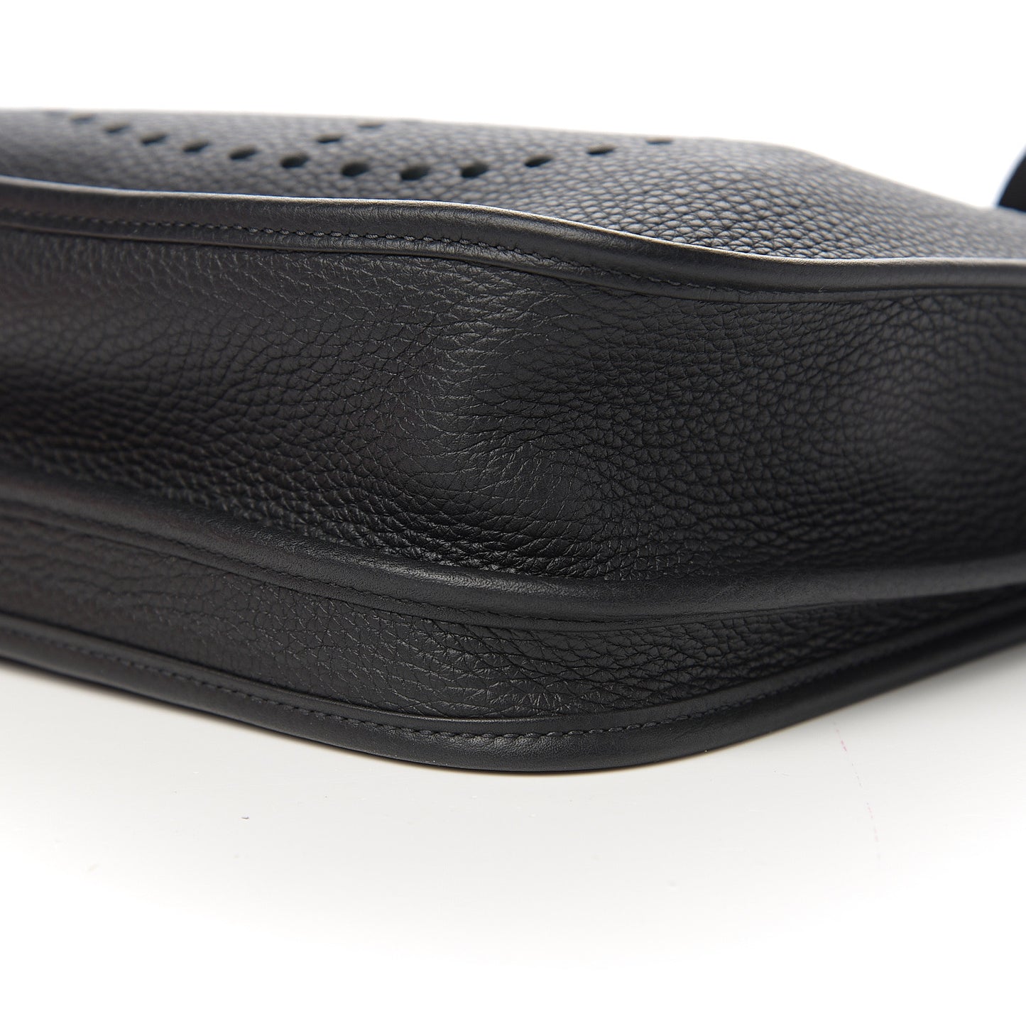 Taurillon Clemence Evelyne III PM Black