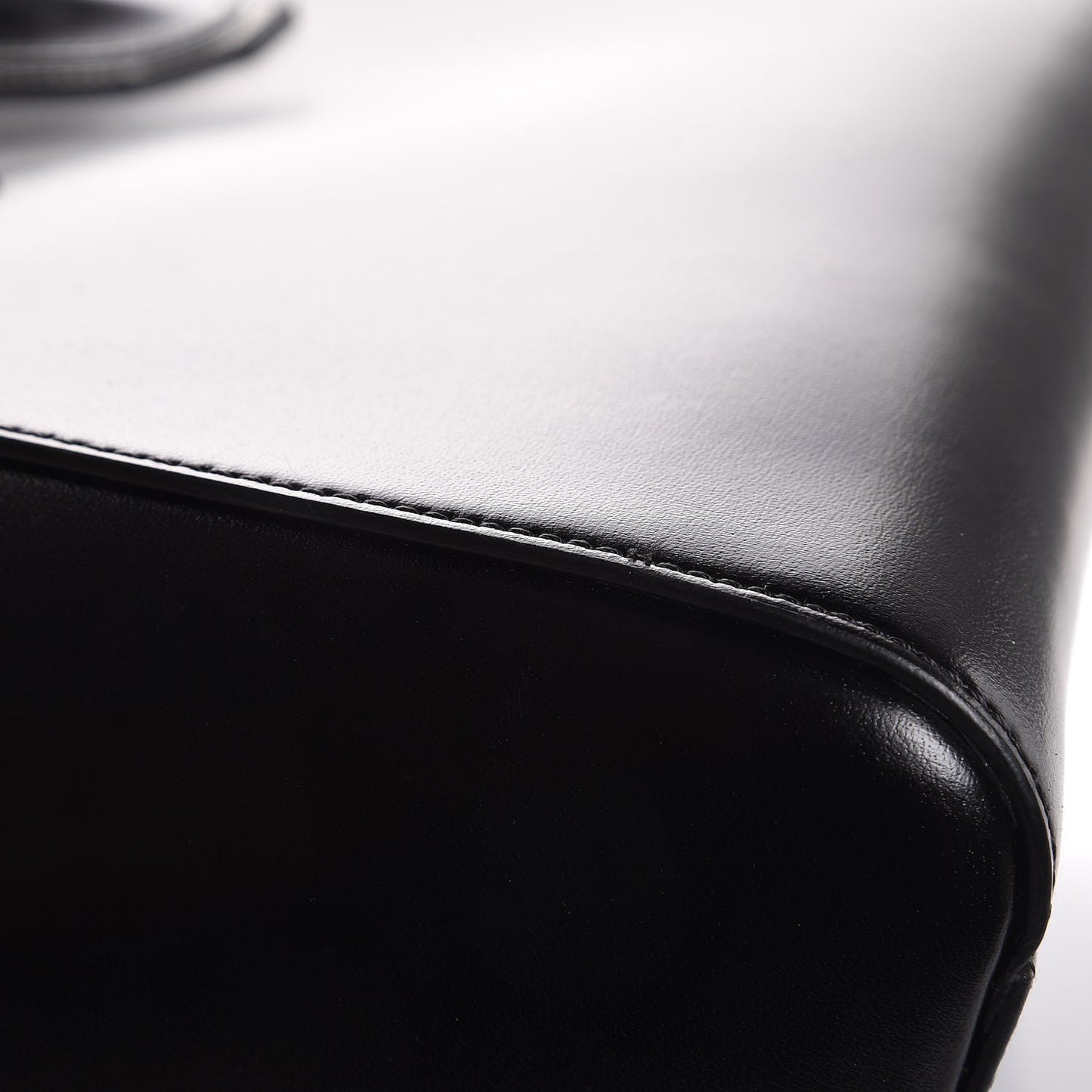 Shiny Lord Calfskin Medium Antigona Black