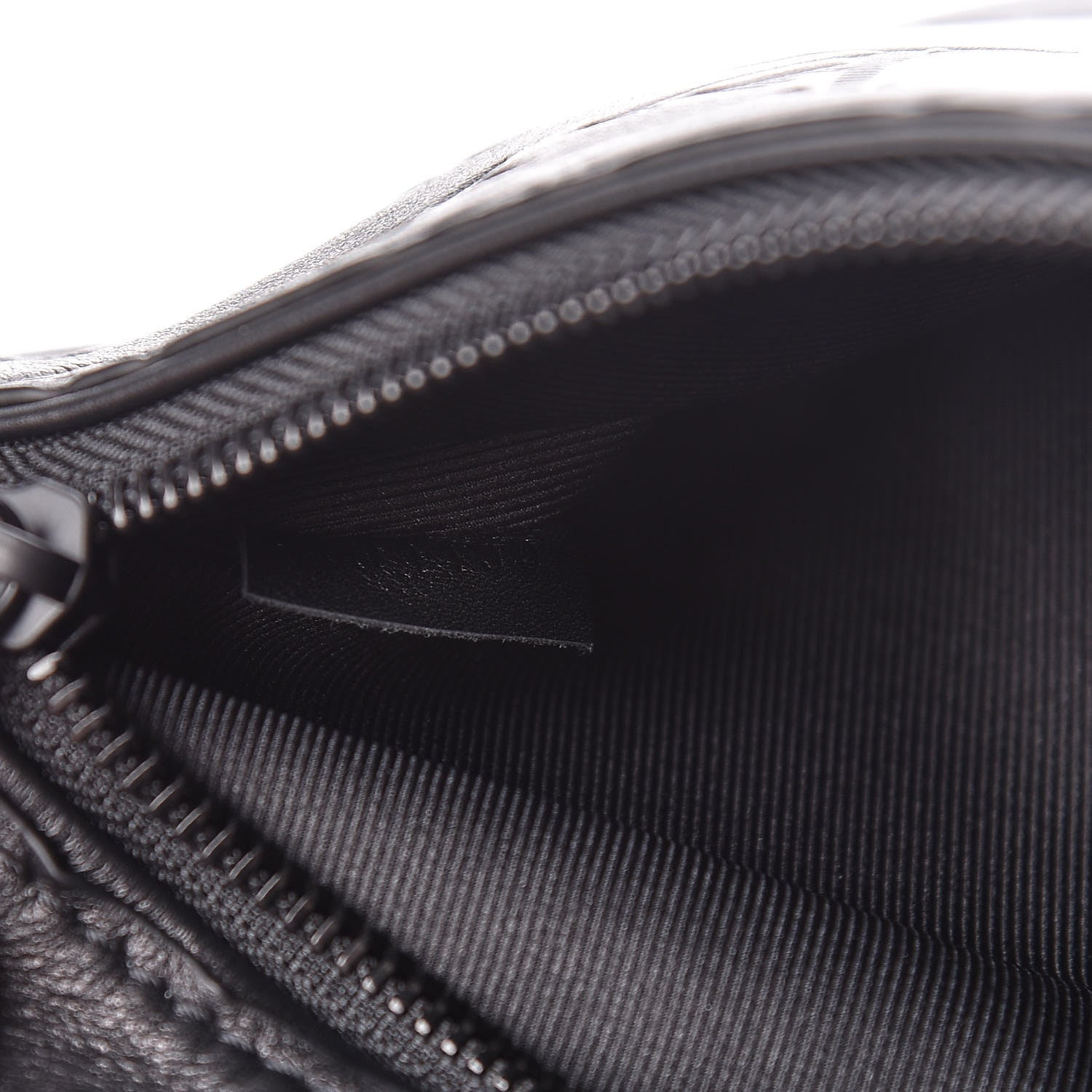 Louis Vuitton Calfskin Monogram Shadow Discovery Bumbag Black 8 of 12