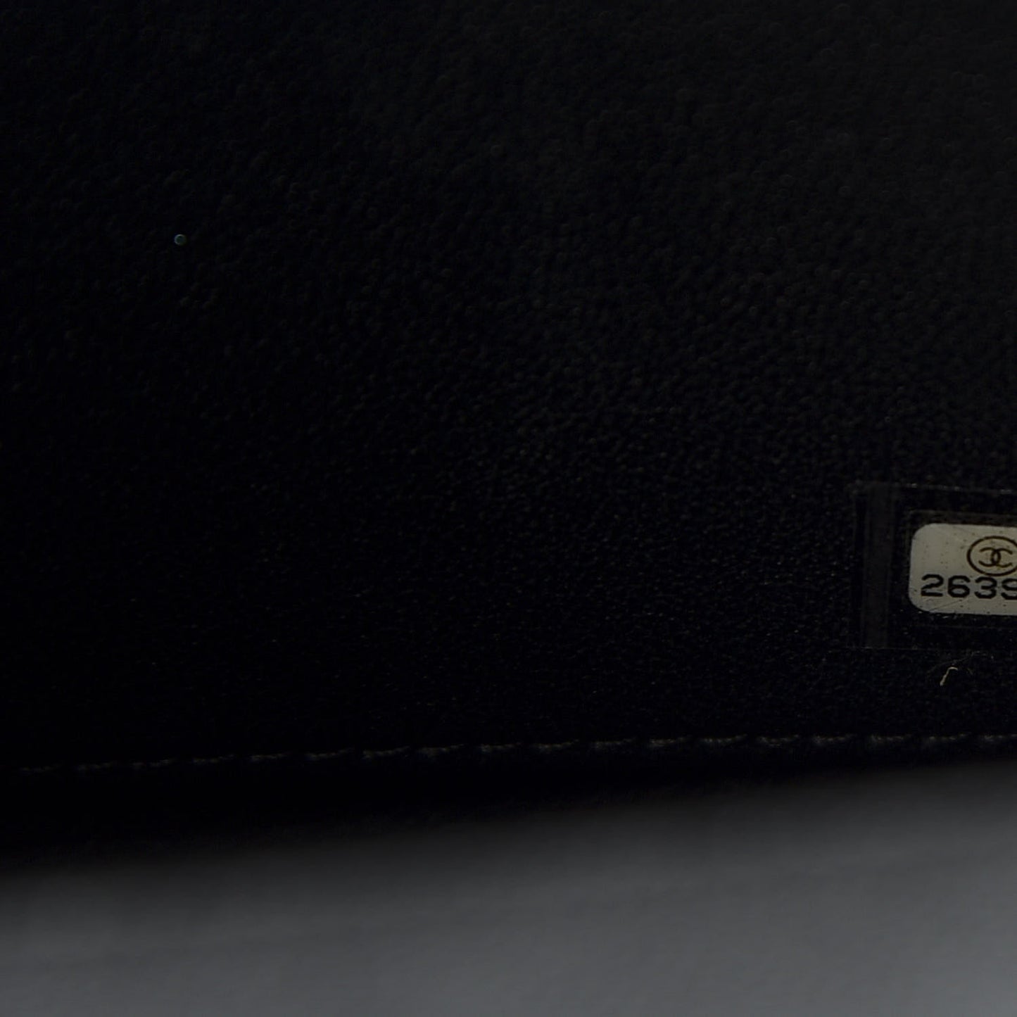 Caviar Quilted Medium Business Affinity Flap Black