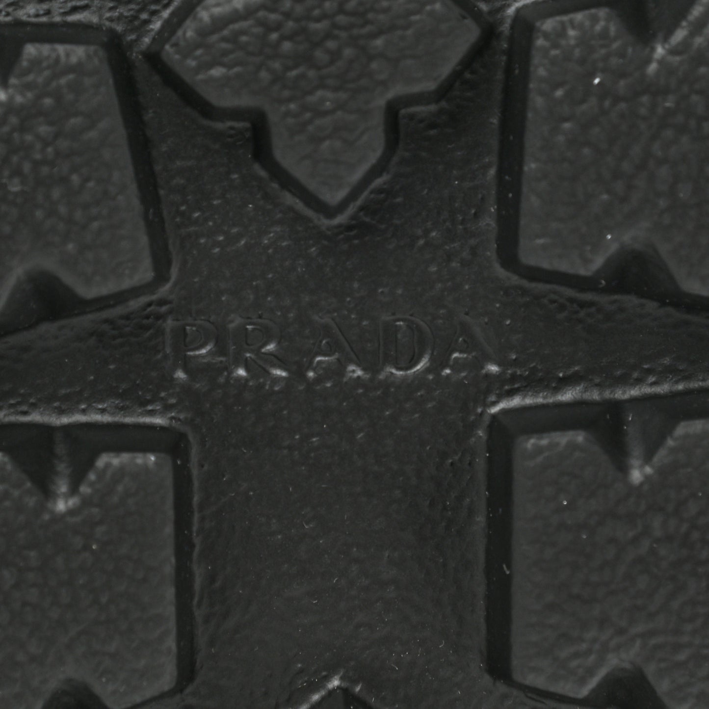 Re-Nylon Piuma Triangle Logo Padded Drawcord 20mm Snow Boots 37.5 Avorio