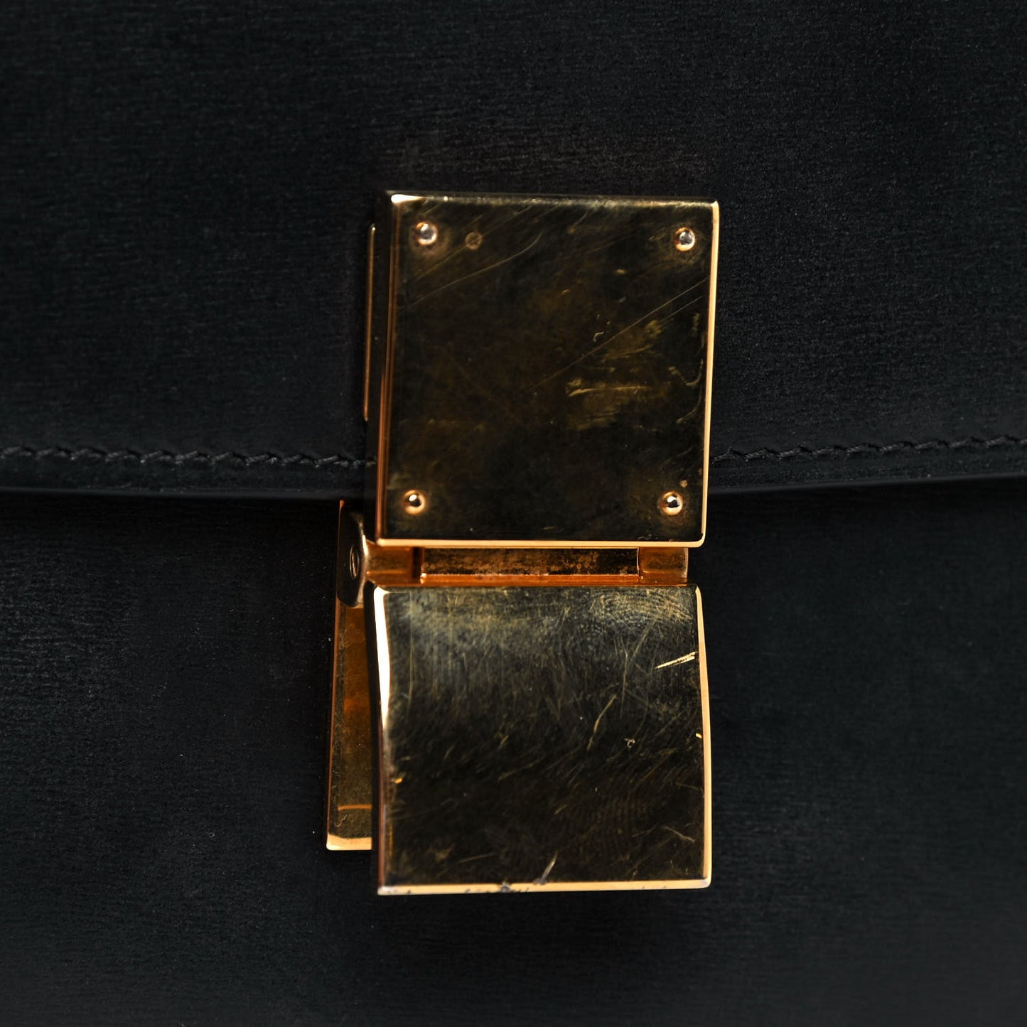 Box Calfskin Medium Classic Box Flap Bag Black