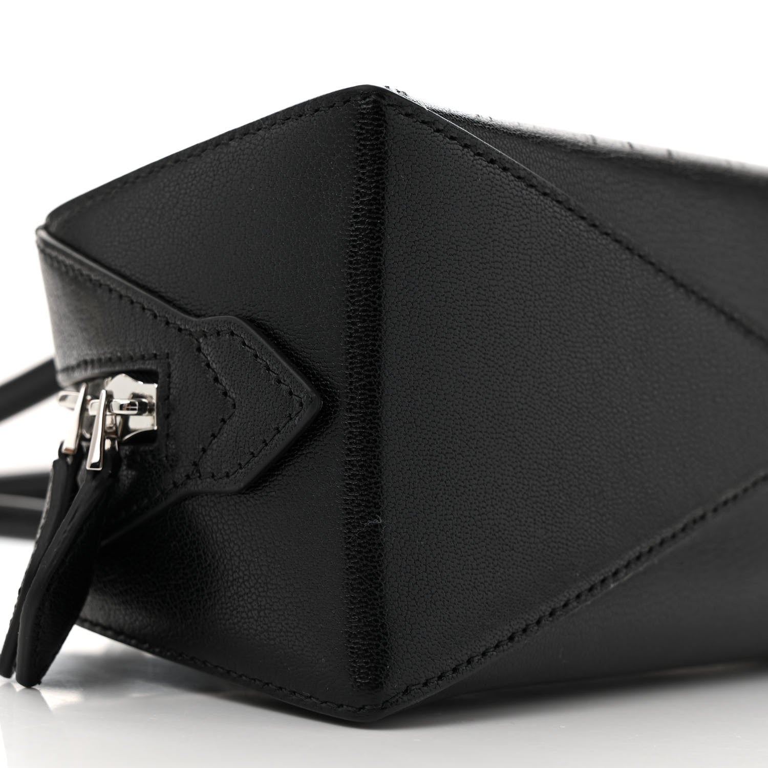 Alaia Shiny Goatskin Medium Le Teckel Bag Black 9 of 13