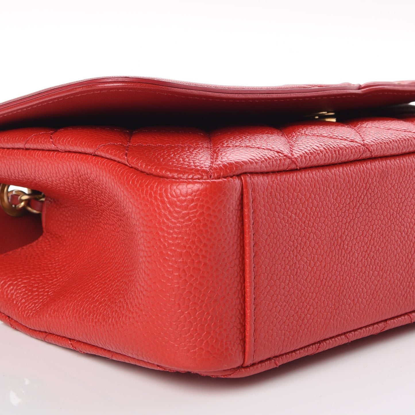 Caviar Quilted Small CC Filigree Flap Red