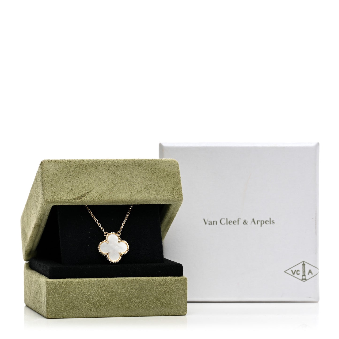 18K Yellow Gold Mother of Pearl Vintage Alhambra Pendant Necklace