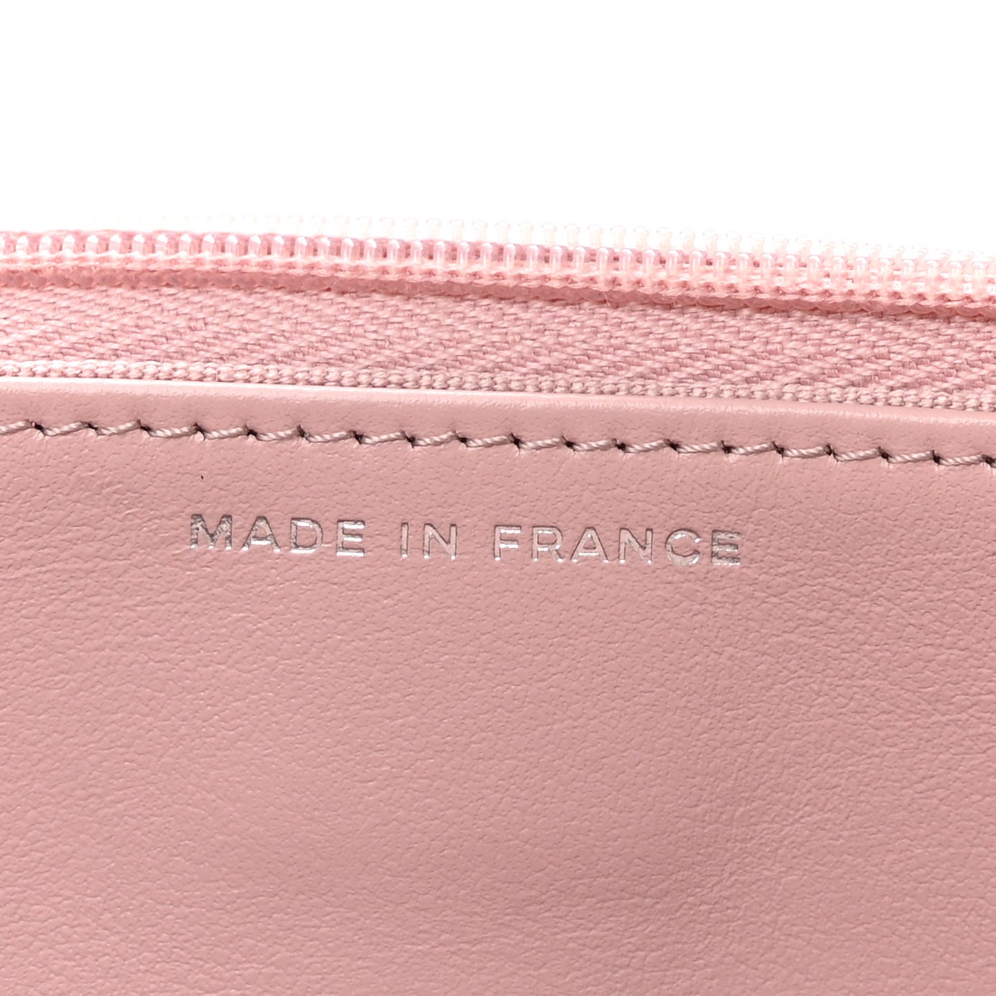 Caviar Quilted Wallet on Chain WOC Light Pink