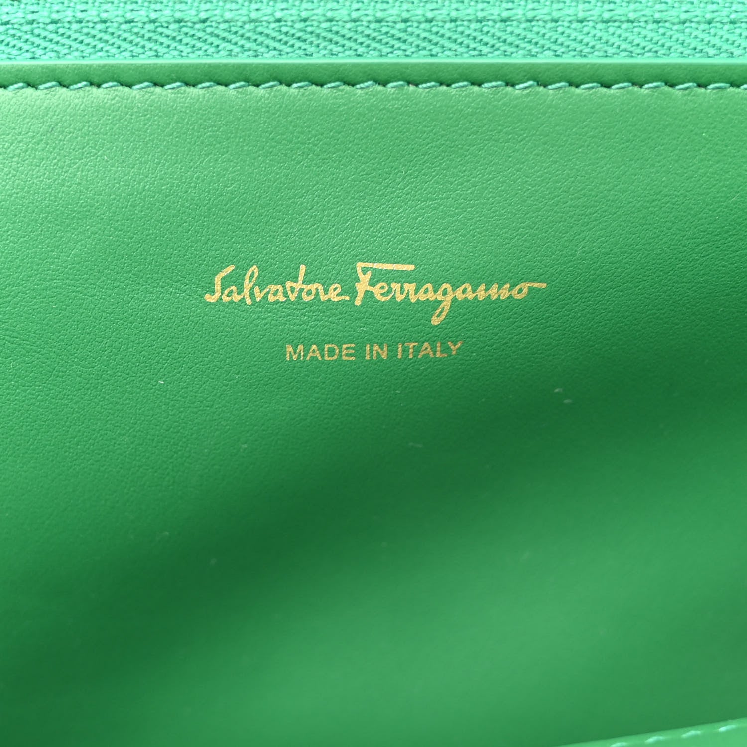 Salvatore Ferragamo Raffia Calfskin The Studio Box Tote Smeraldo 6 of 9