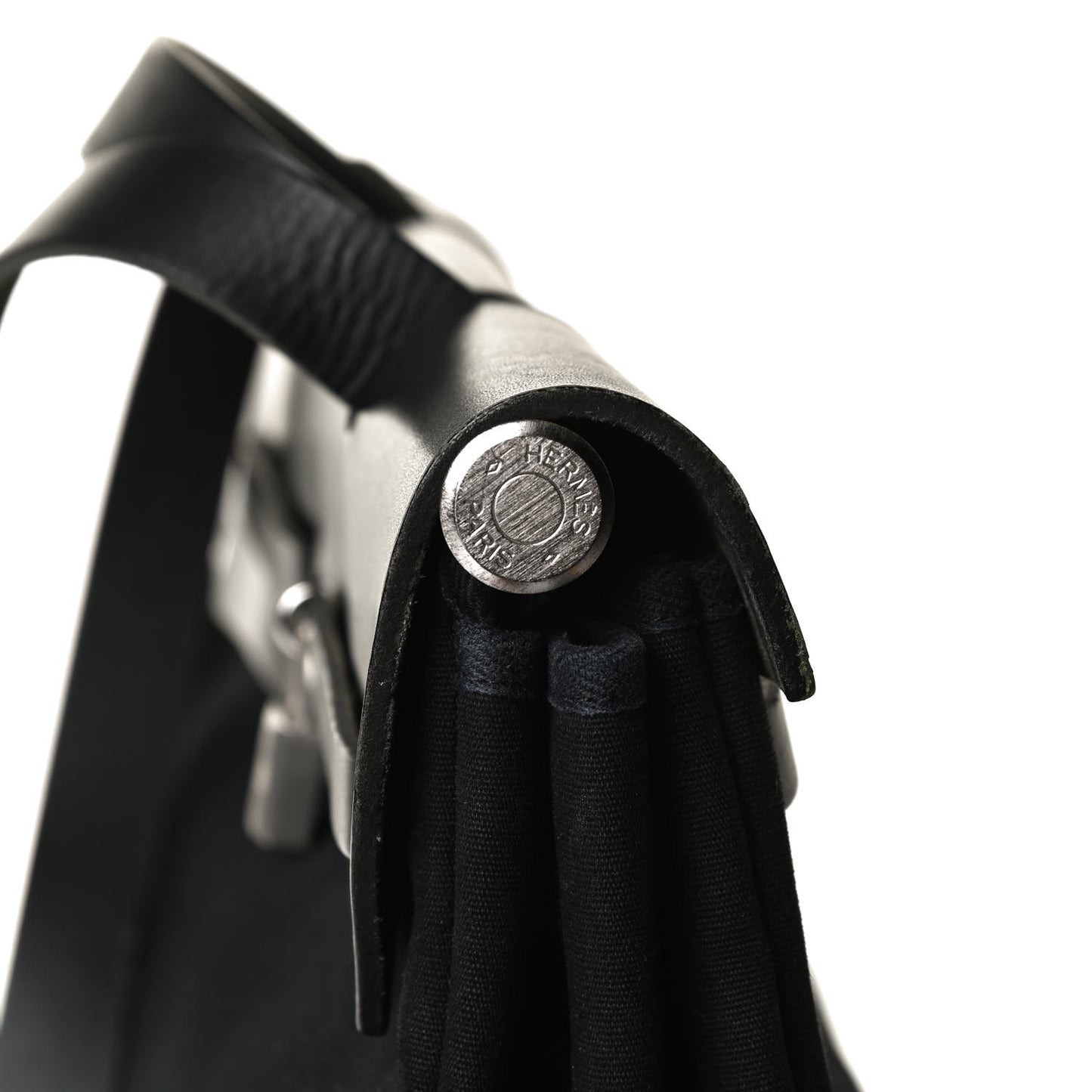 Toile Vache Calfskin Herbag 30 PM Black