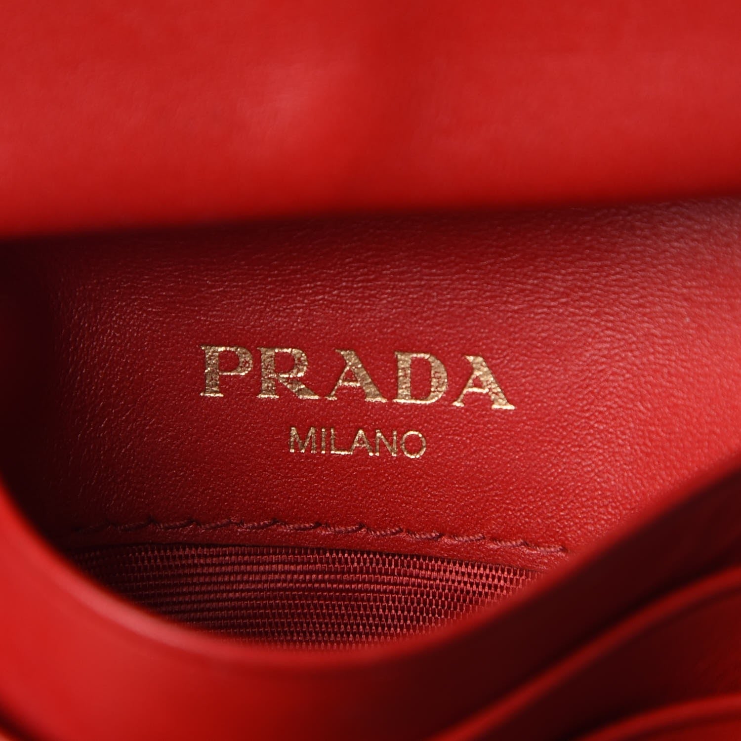 Prada Vitello Move Bifold Wallet Lacca 5 of 9
