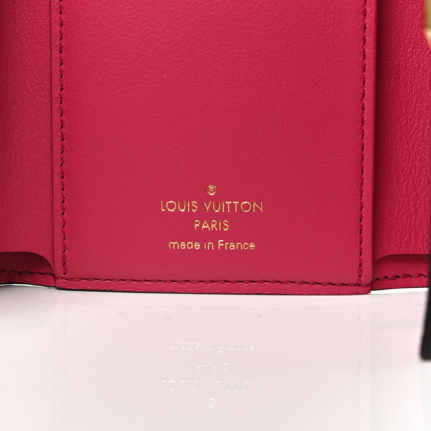 Taurillon Capucines Compact Wallet Black