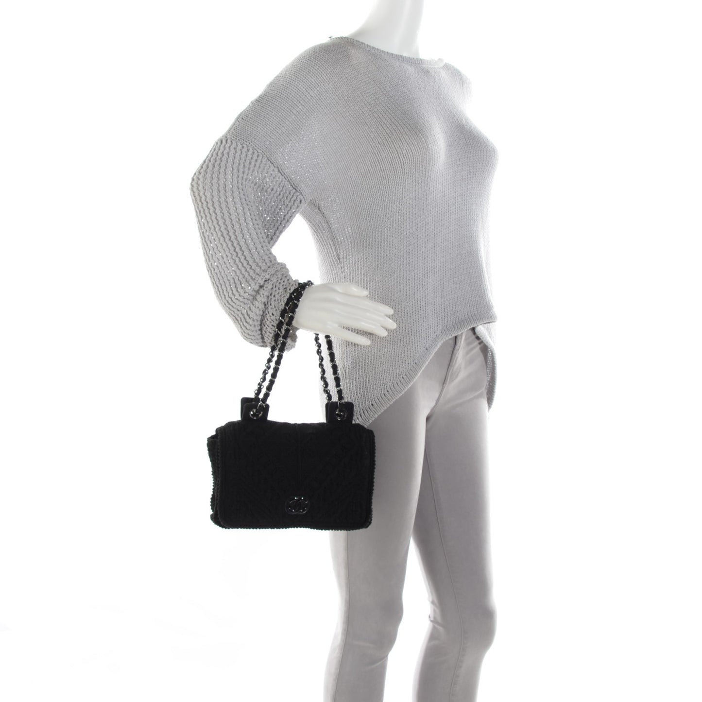 Woven Crochet Knit Medium Flap Black