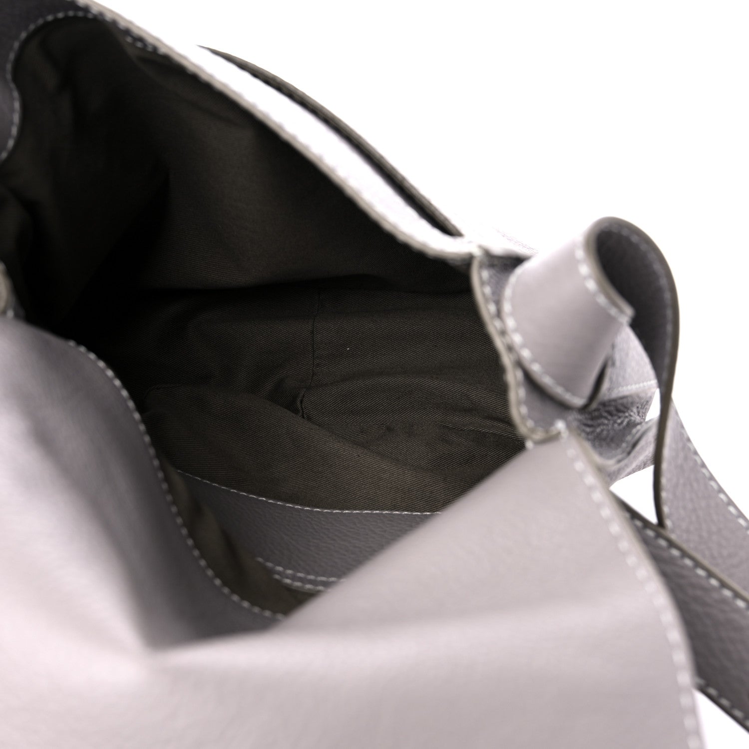 Chloe Calfskin Medium Marcie Round Crossbody Bag Cashmere Grey 5 of 9