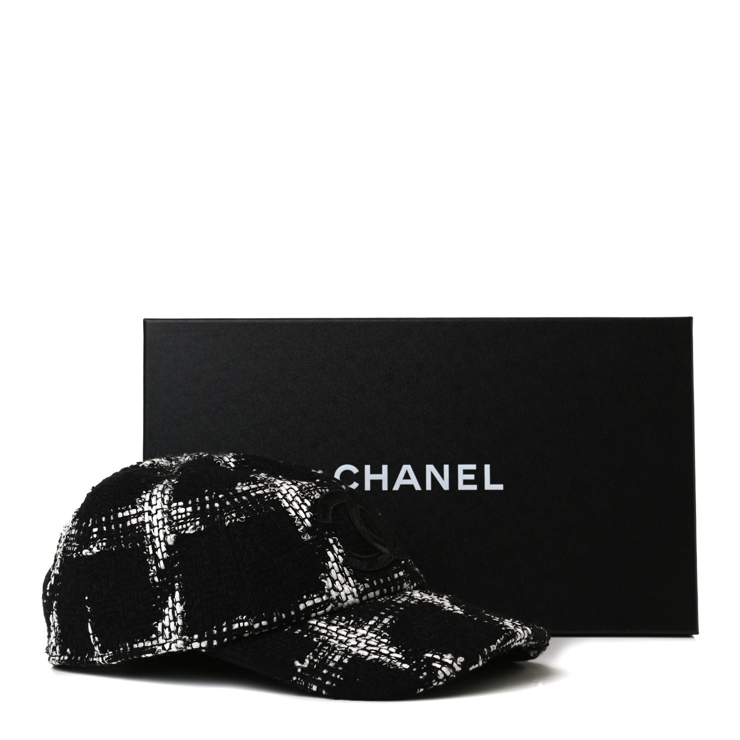 Chanel Tweed CC Cap Hat S Black White 9 of 9