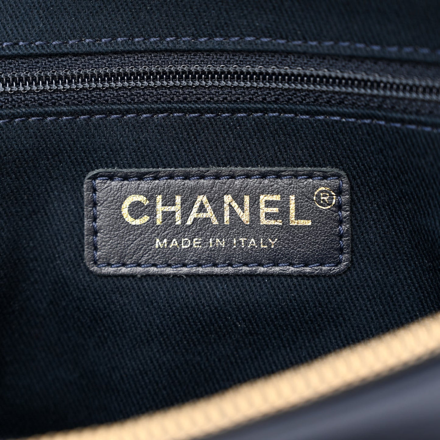 Caviar Quilted Business Affinity Waist Belt Bag Navy