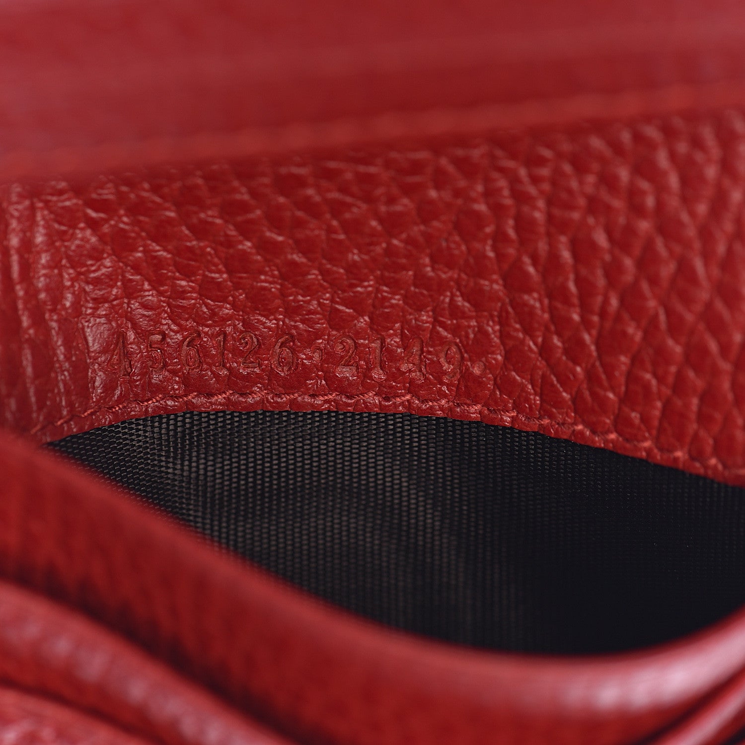 Gucci Pebbled Calfskin GG Marmont Card Case Hibiscus Red 7 of 8