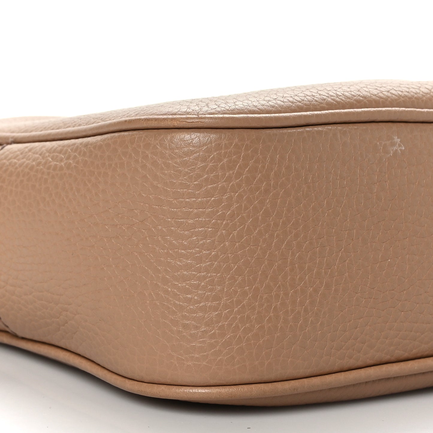 Pebbled Calfskin Small Soho Disco Bag Camelia
