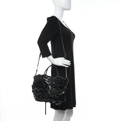 Valentino Garavani Nappa Atelier 03 Rose Edition Small Top Handle Bag Black 2 of 9