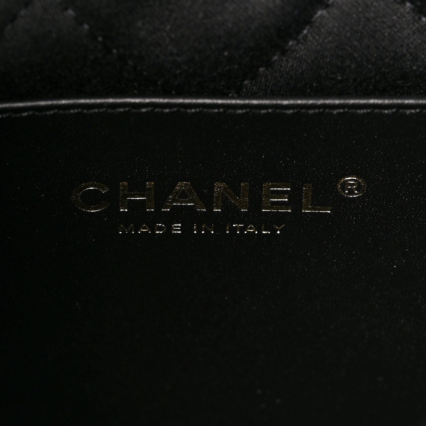 Shiny Caviar Quilted Monochrome Mini Chanel 22 Black