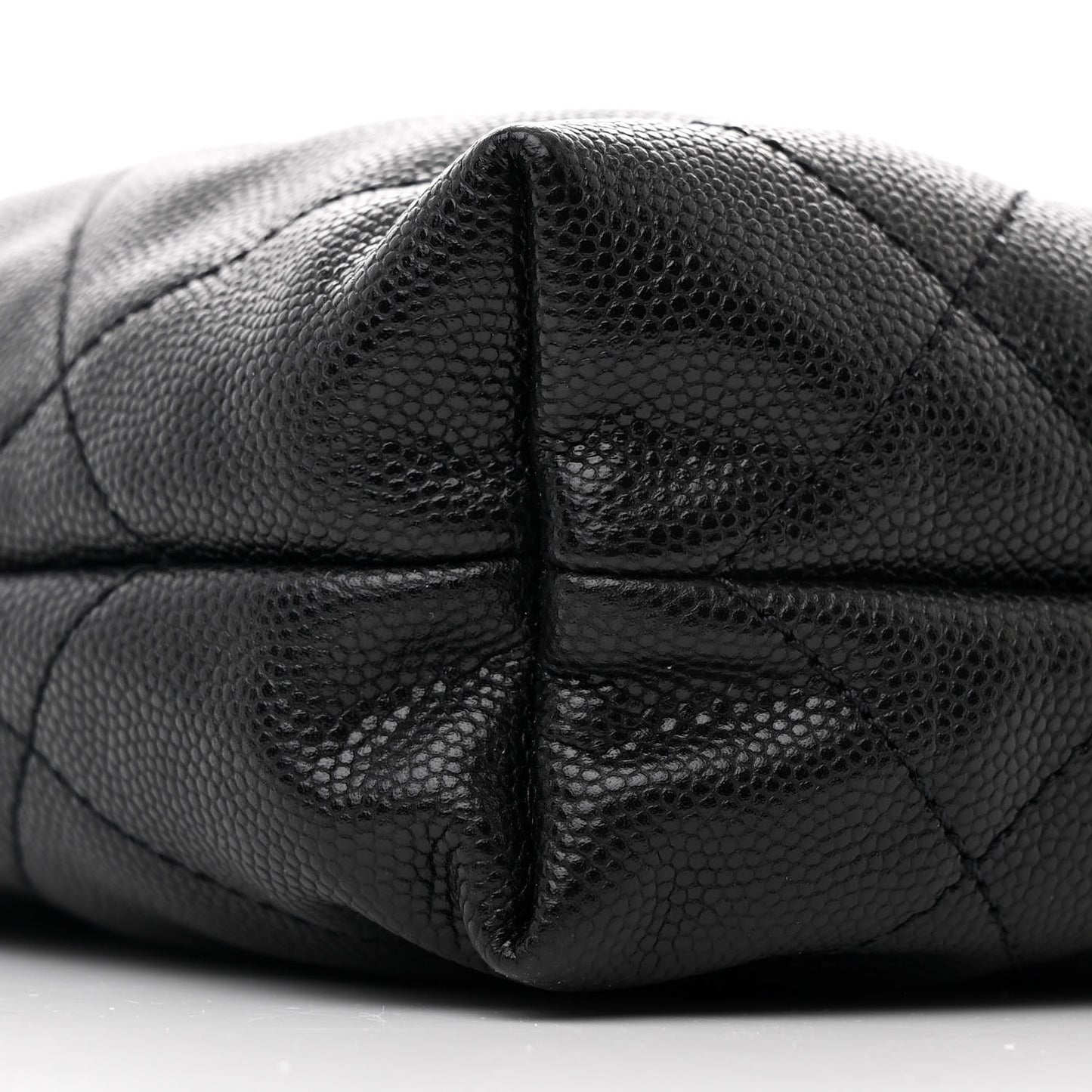 Shiny Caviar Quilted Monochrome Mini Chanel 22 Black
