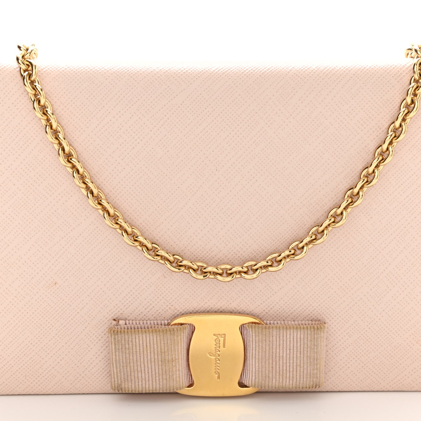 Calfskin Miss Vara Wallet On Chain Pink