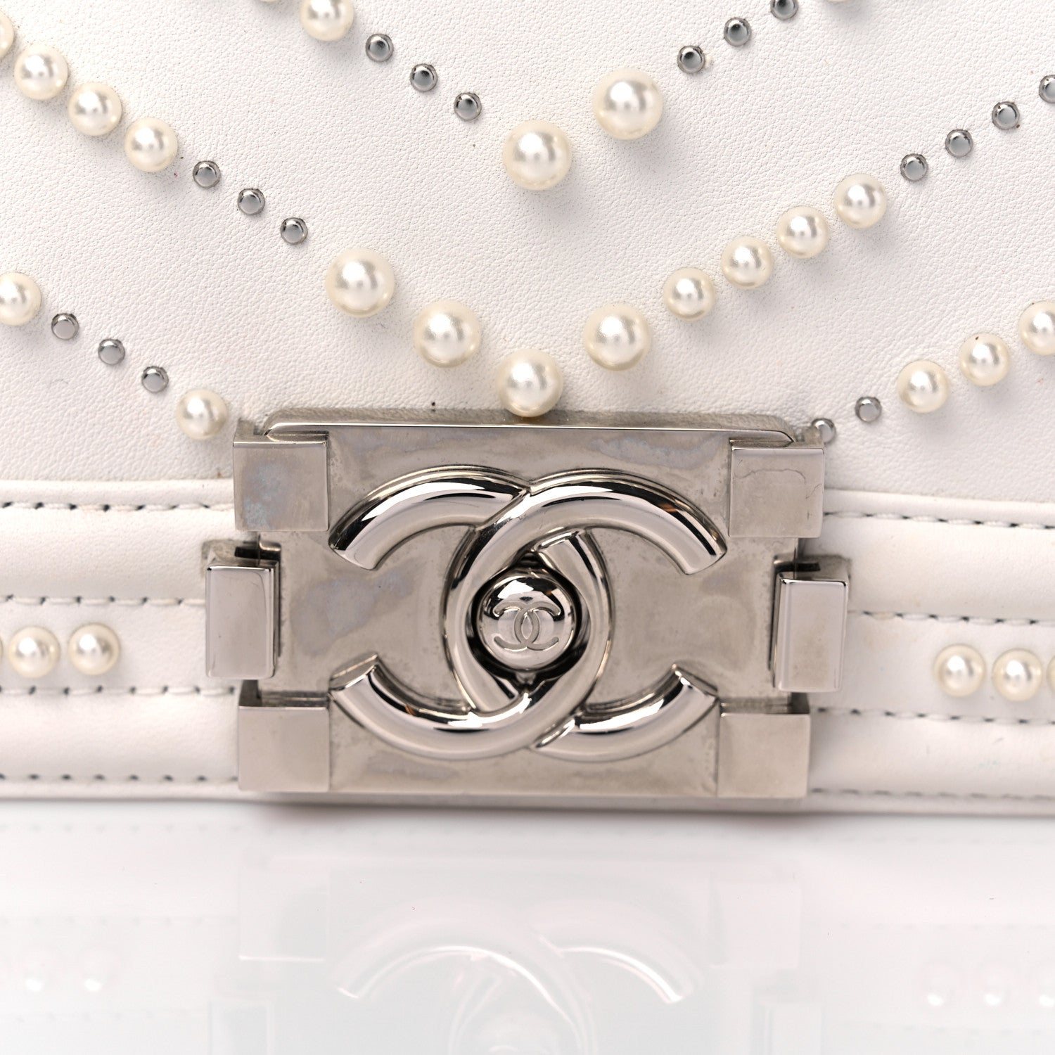 Chanel Calfskin Pearl Chevron Small Boy Flap White 18 of 18
