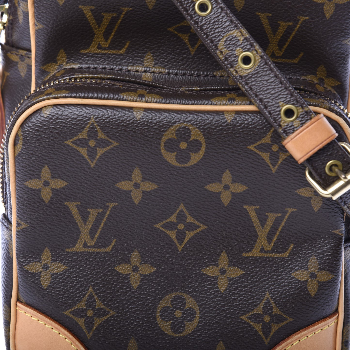 Monogram Amazone