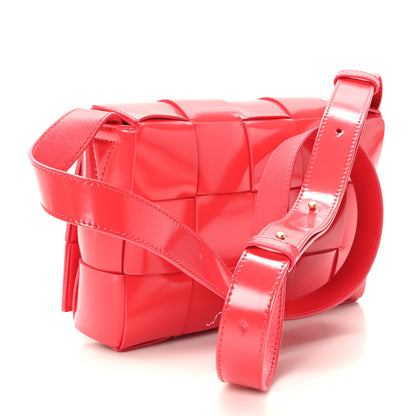 Bottega Veneta Patent Maxi Intrecciato Cassette Crossbody Bag Firework 3 of 8