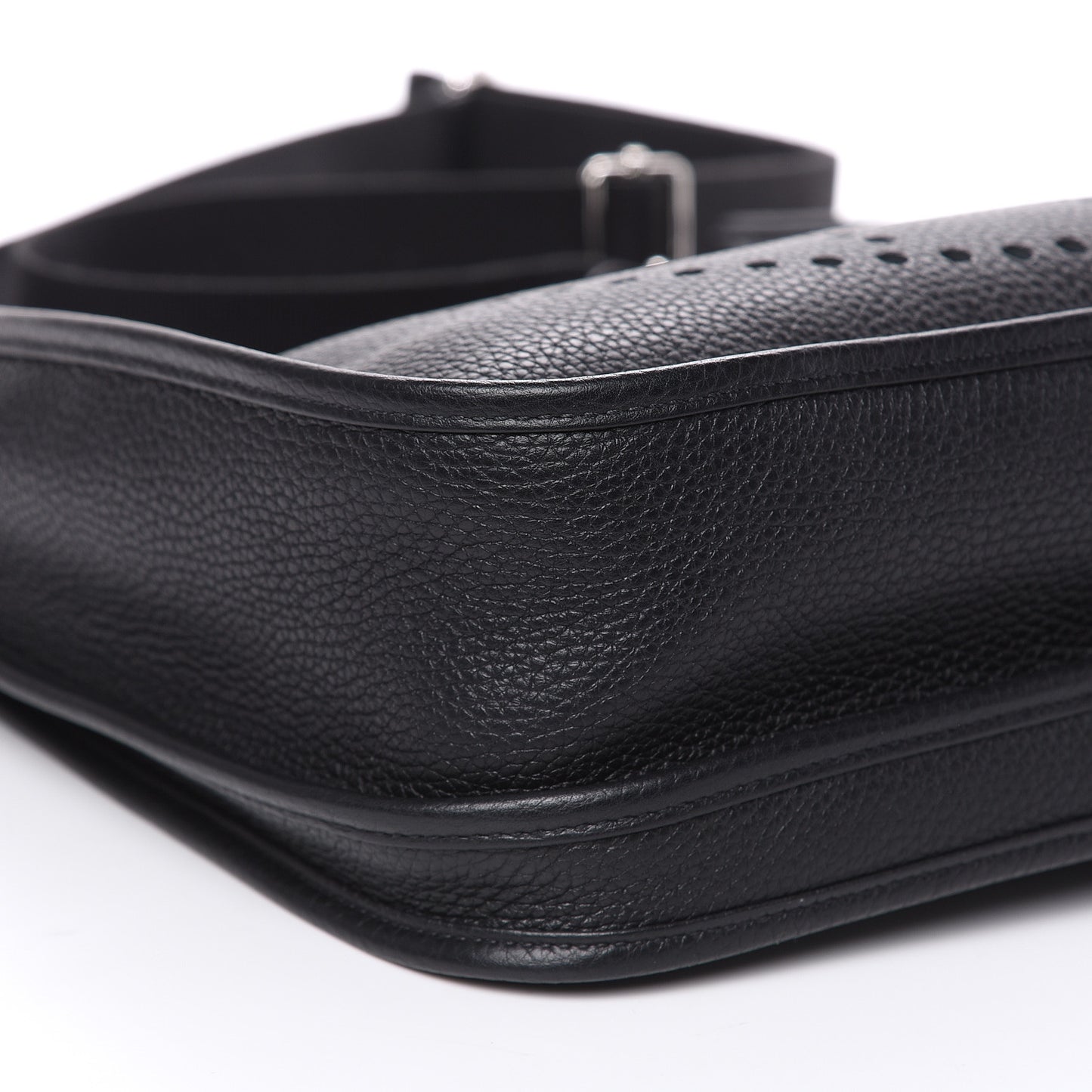 Togo Evelyne III GM Black