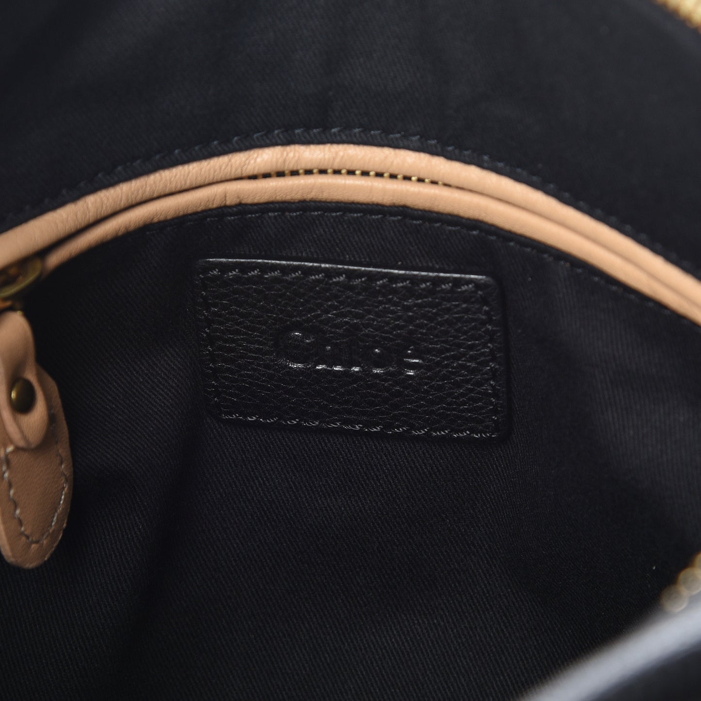 Calfskin Medium Paraty Black
