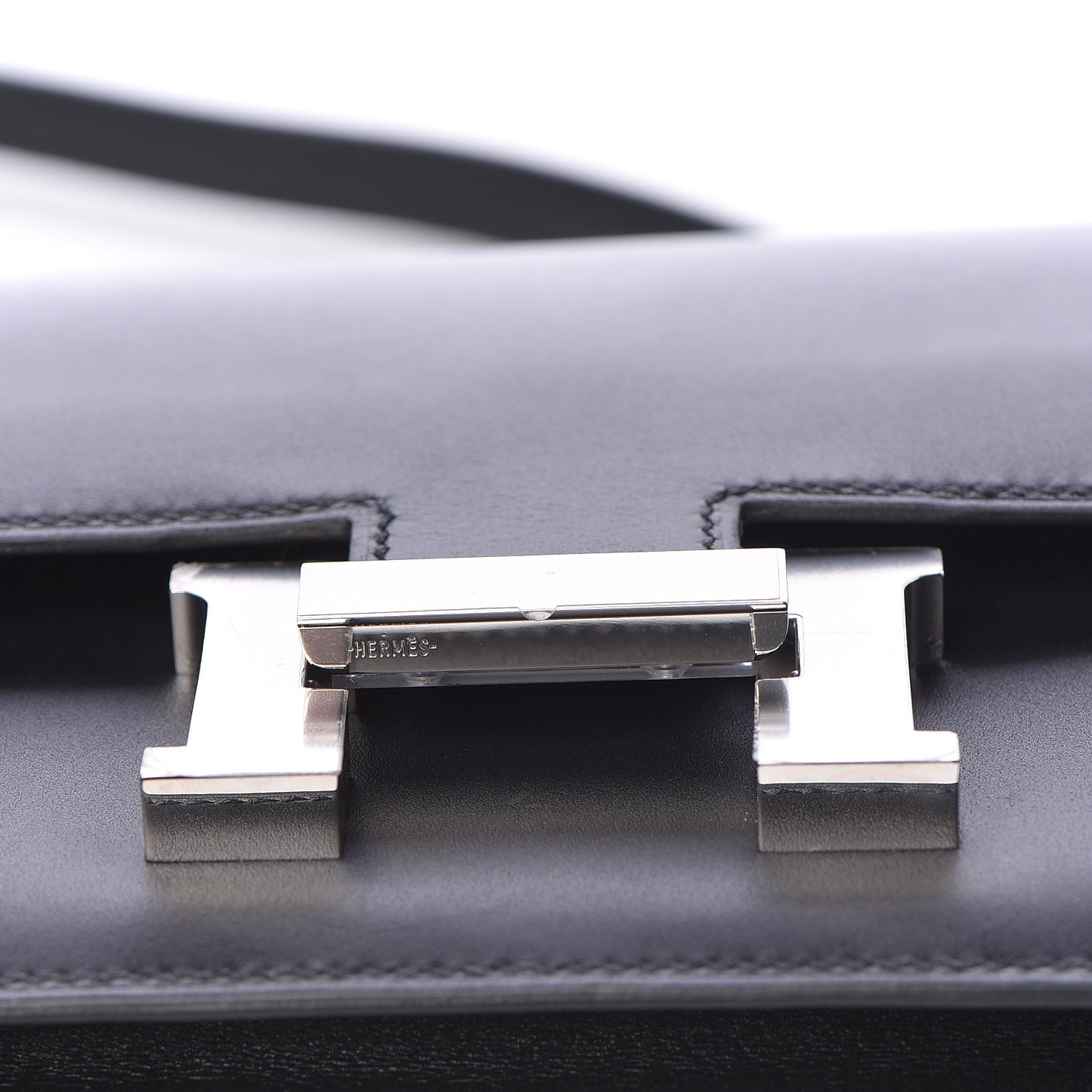 Swift Constance 18 Black