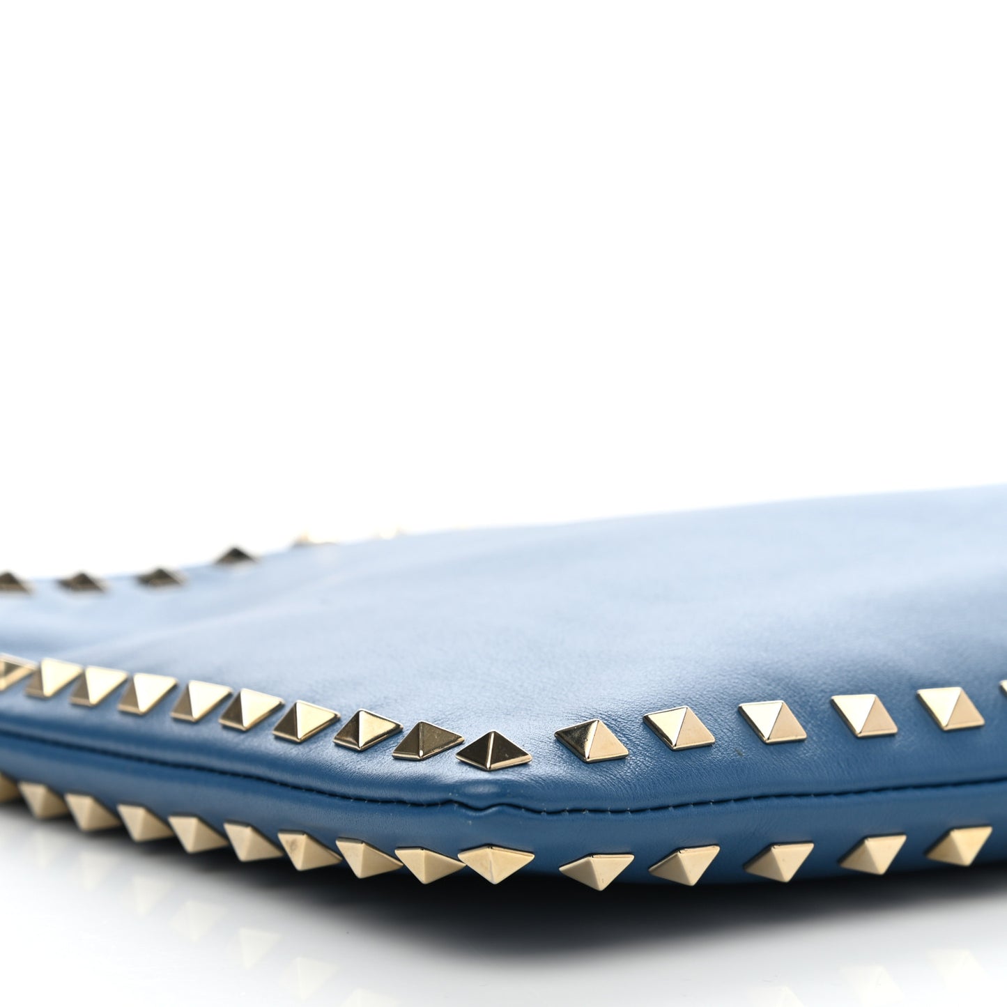Vitello Large Rockstud Zip Wristlet Pouch Blu Delft