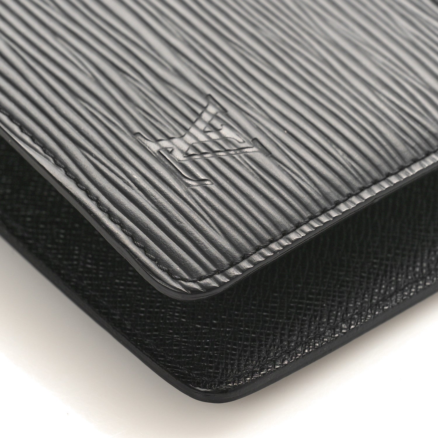 Louis Vuitton Epi Medium Ring Agenda Cover Black 8 of 8