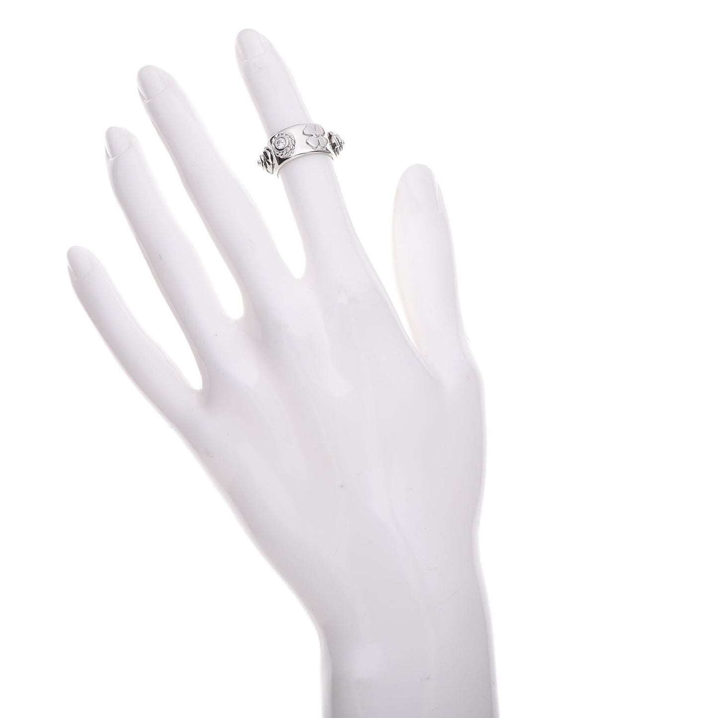 18K White Gold Diamond Camellia Band Ring 46 3.75