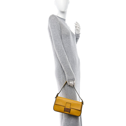 Fendi Vitello Flamingo Enamel Interchangeable Strap Baguette Chantilly Marrone Tobacco 2 of 12