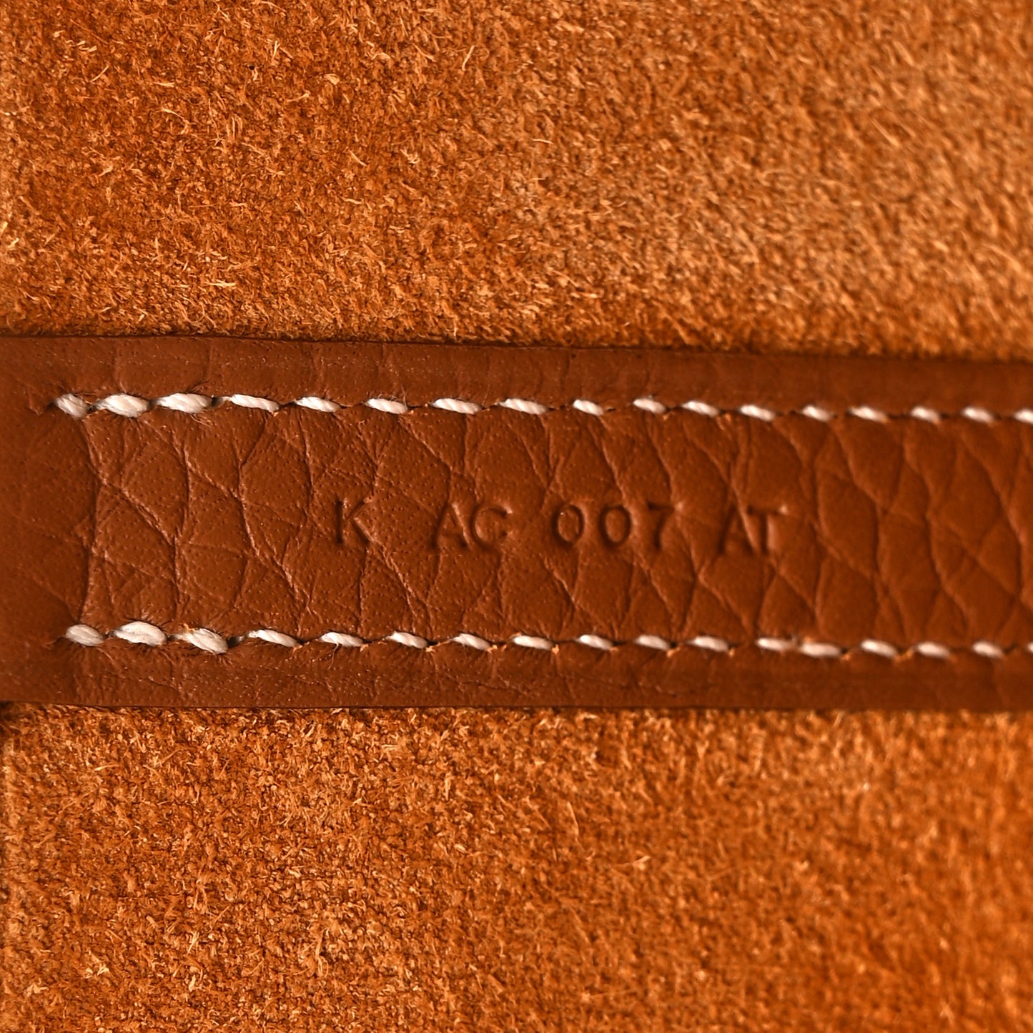 Taurillon Clemence Picotin Lock 18 PM Gold