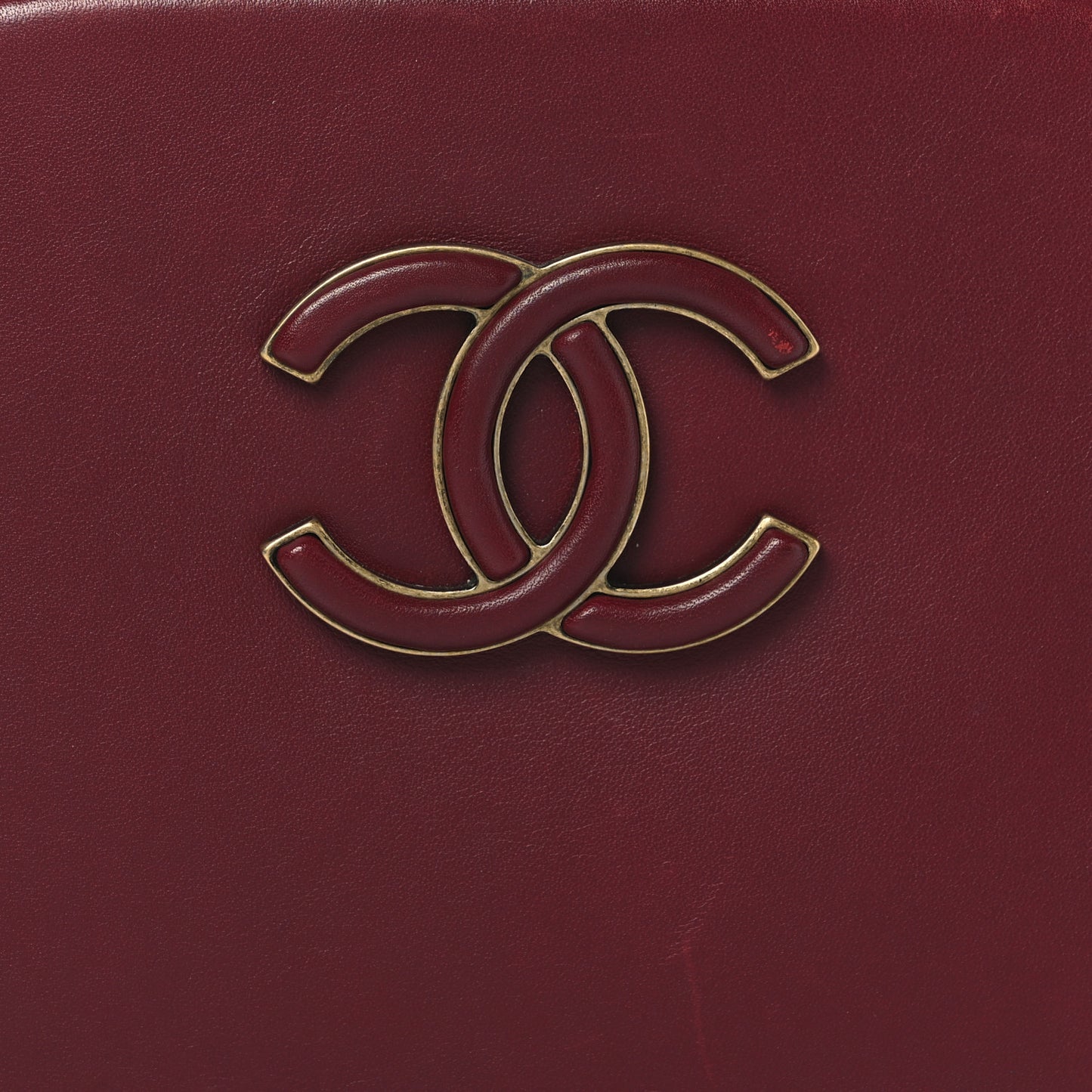 Shiny Calfskin Goatskin Quilted Small Coco Curve Vanity Burgundy