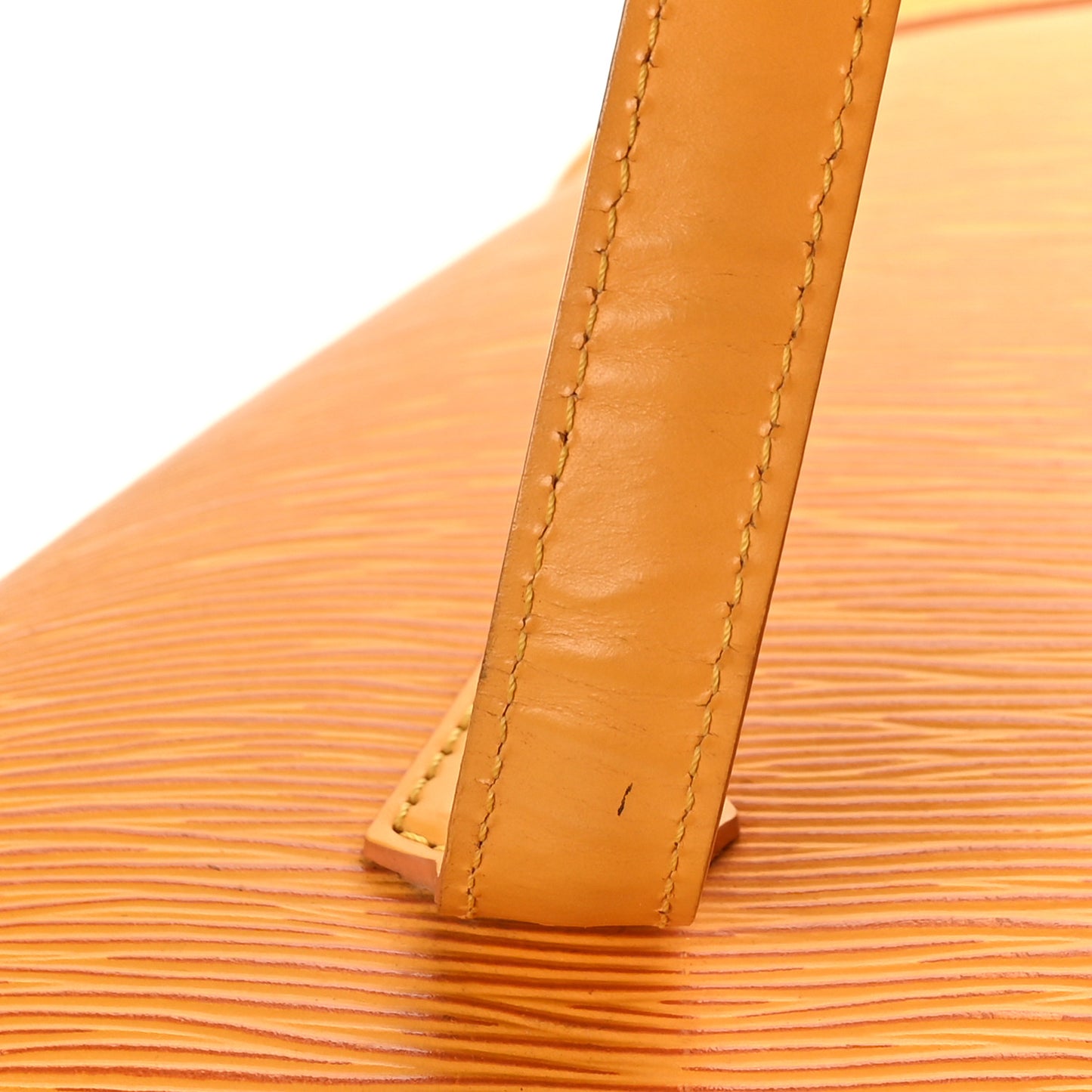 Epi Saint Jacques PM Long Straps Tassil