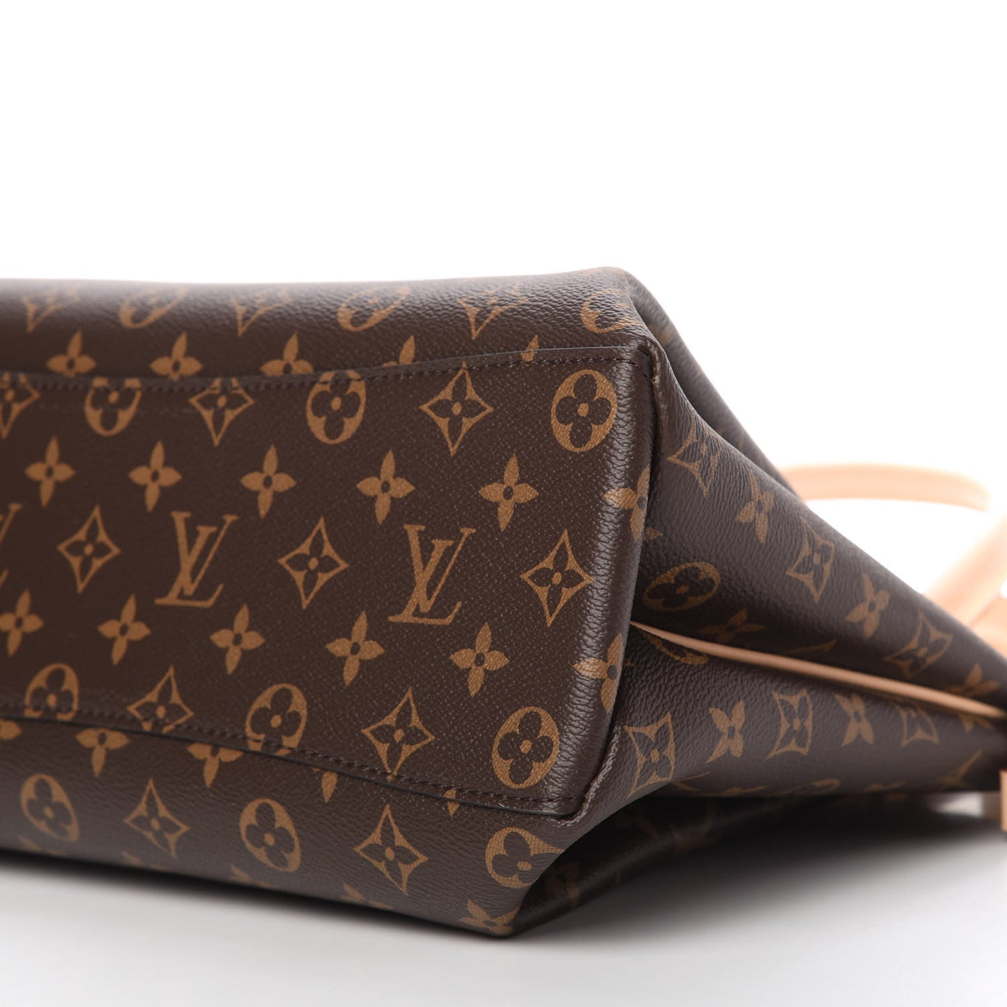 Monogram Rivoli MM