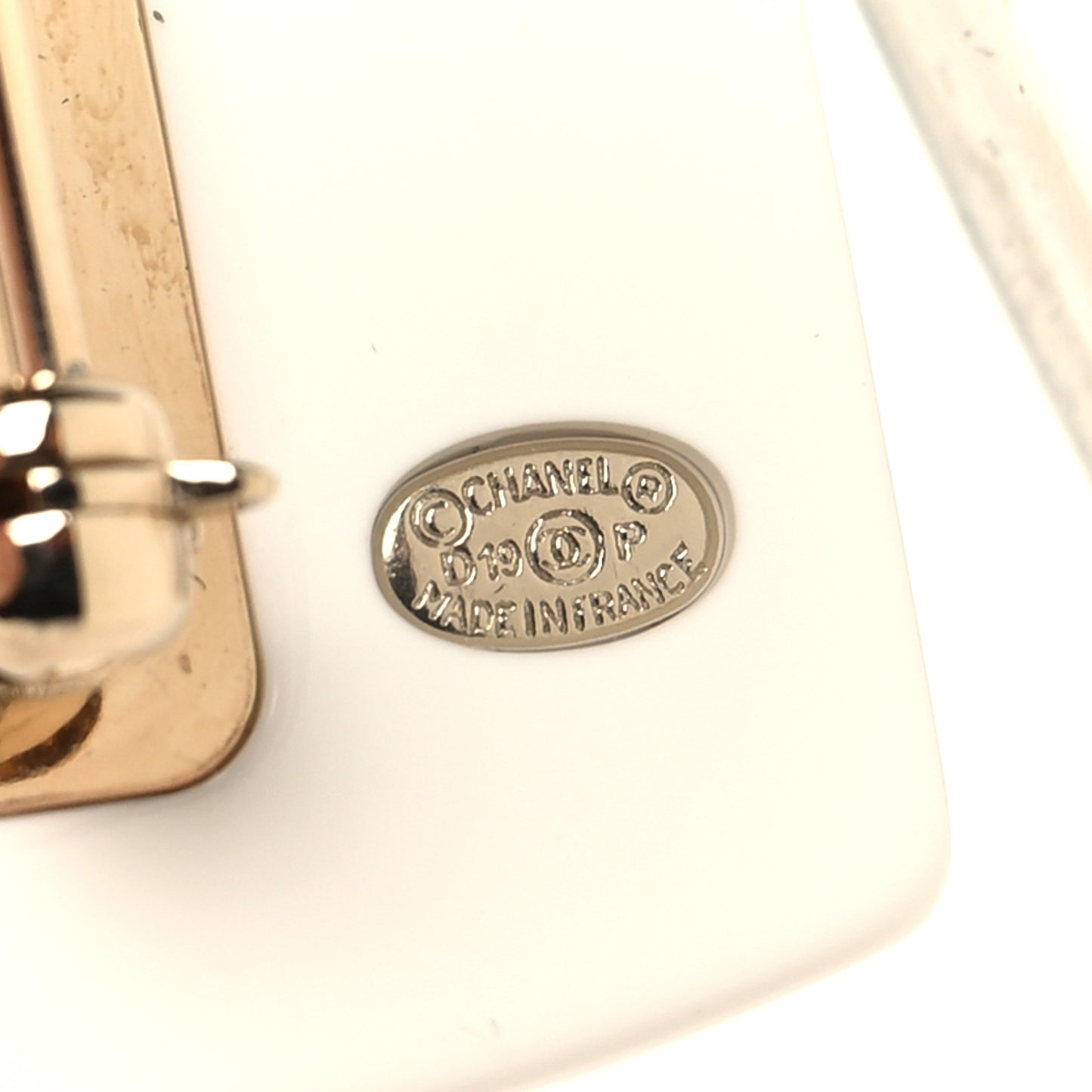 Resin Pearl Tweed Cardigan CC Brooch Black White