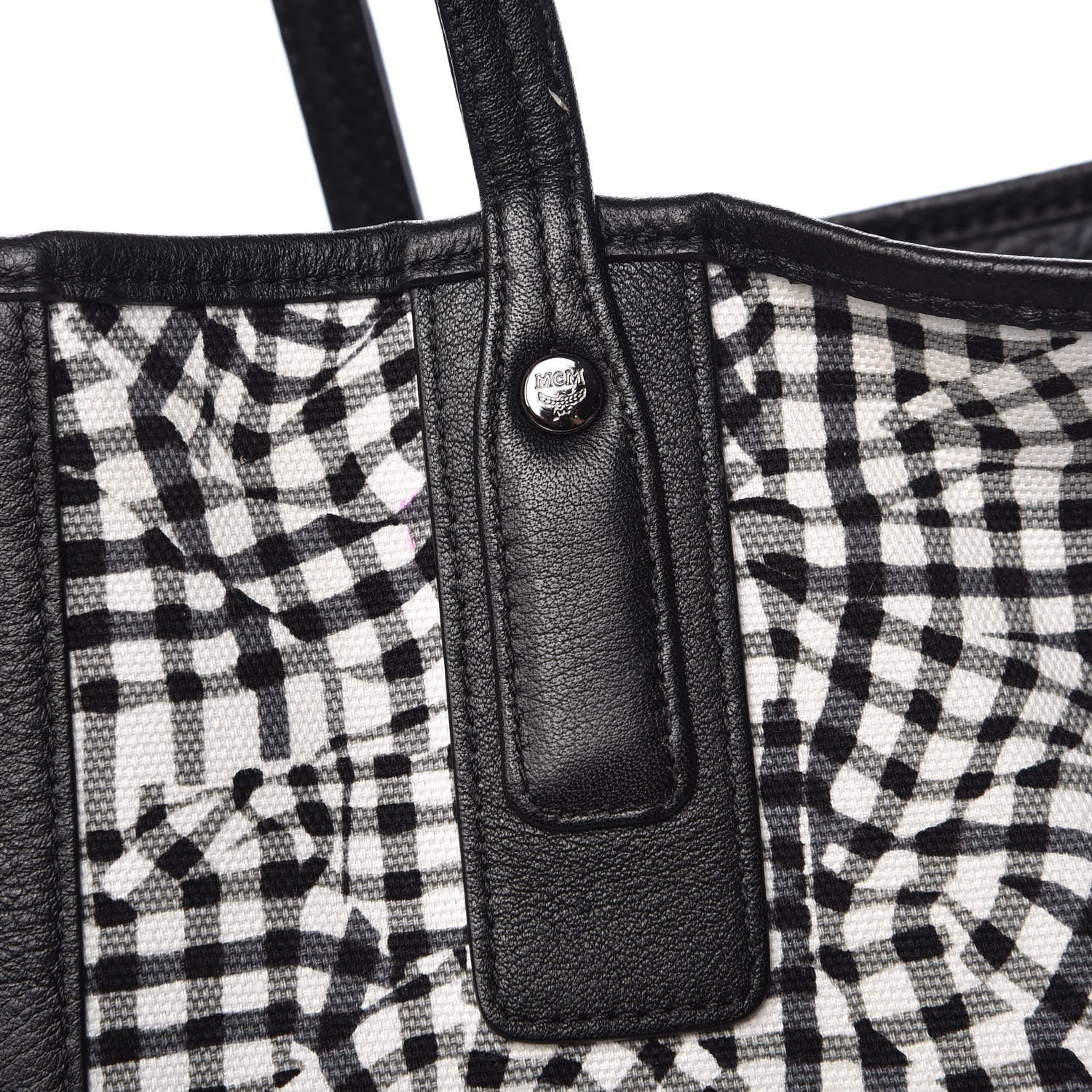 MCM Visetos Large Liz Reversible Shopper Tote Black 20 of 35