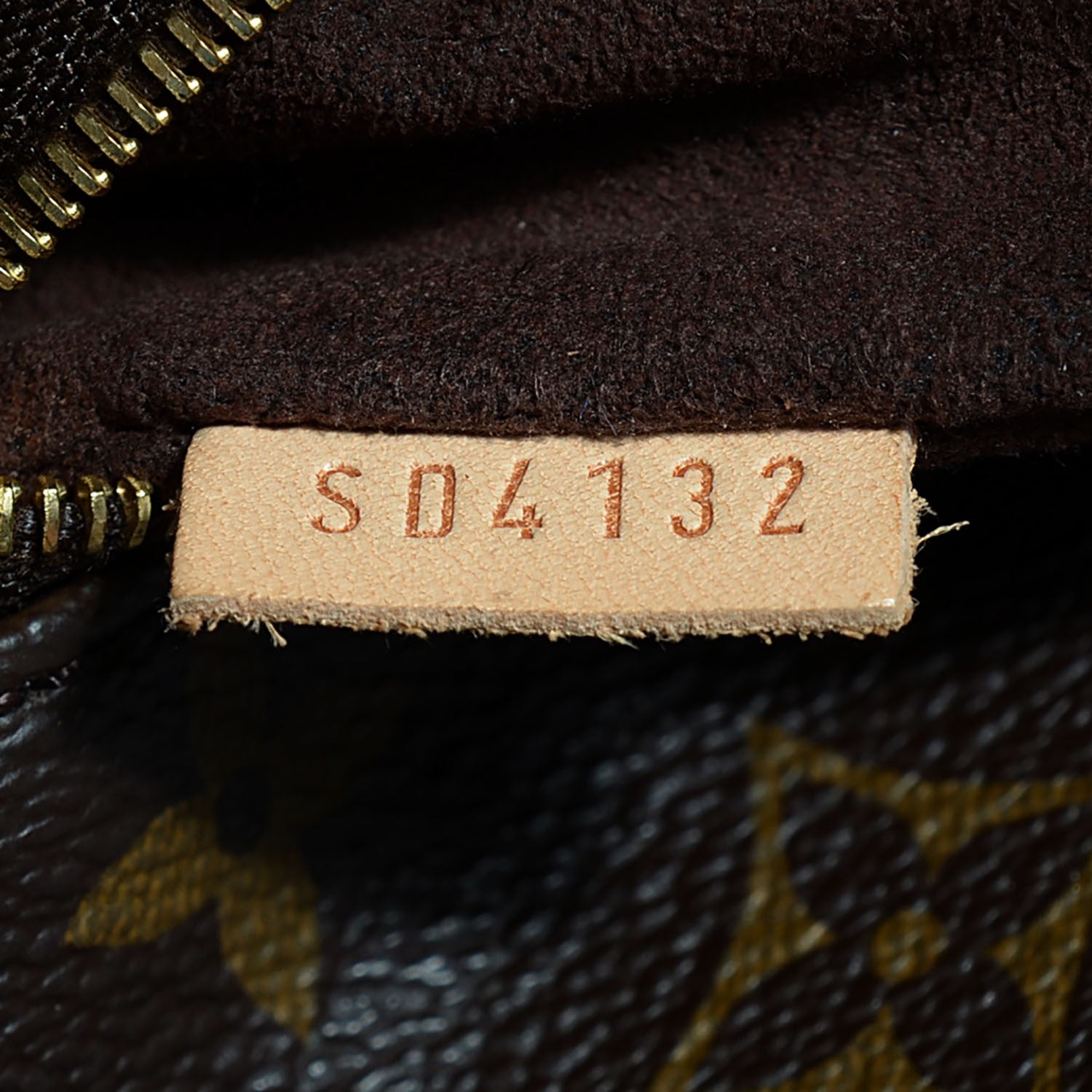 Louis Vuitton Monogram Metis 7 of 8