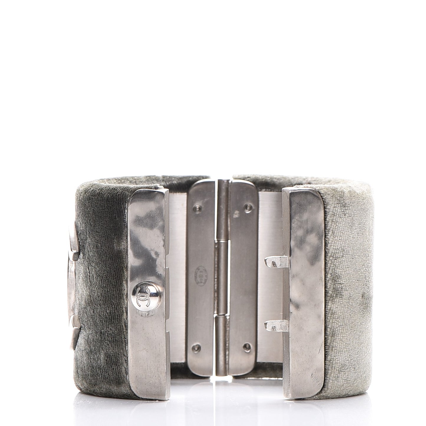 Velvet CC Cuff Silver Grey