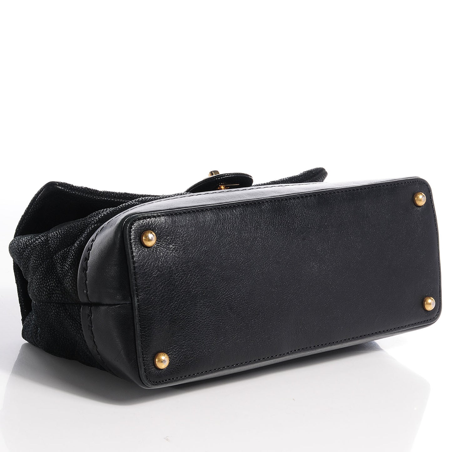Iridescent Grained Calfskin Medium Globe Trotter Flap Black