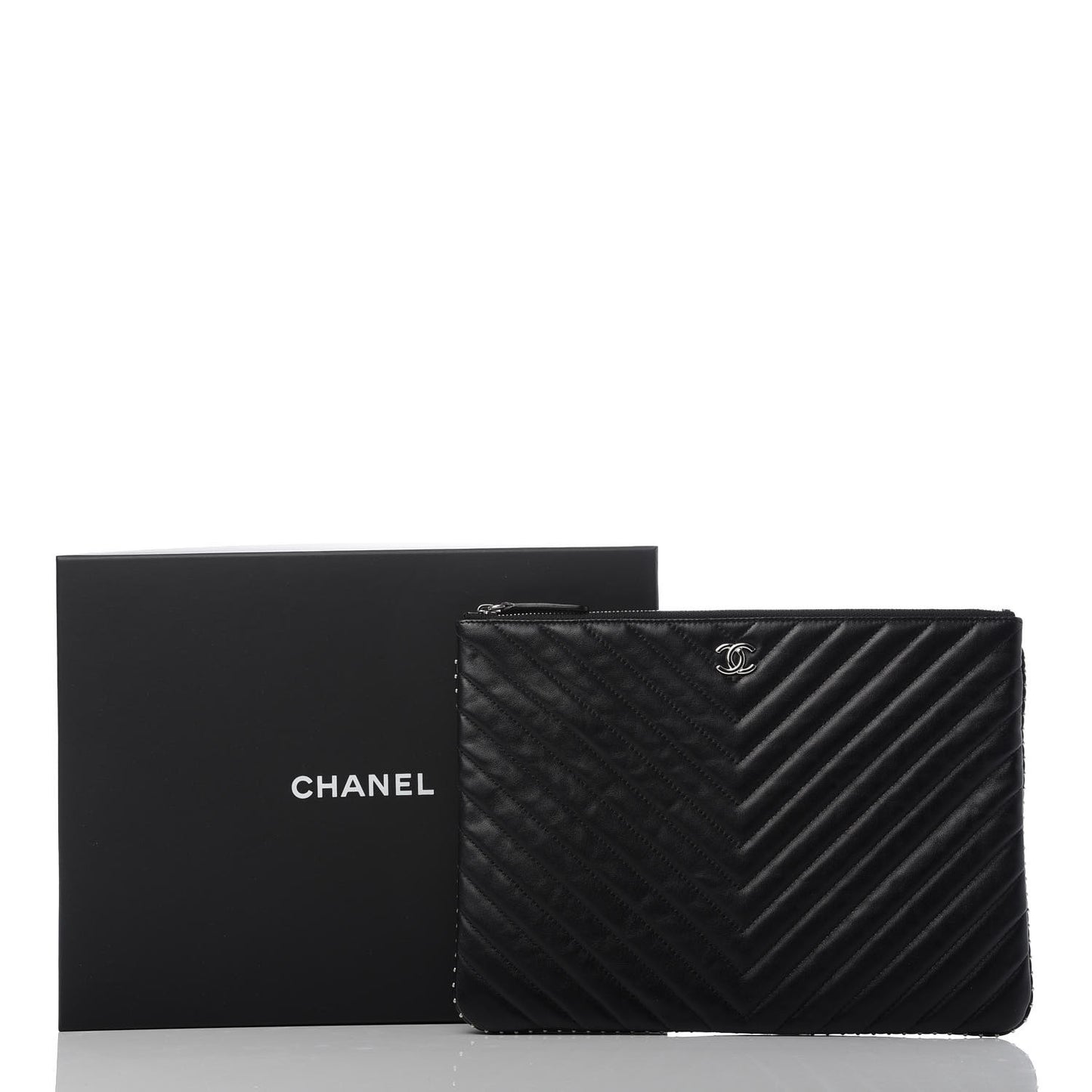 Lambskin Chevron Quilted Studded Medium Cosmetic Case Black