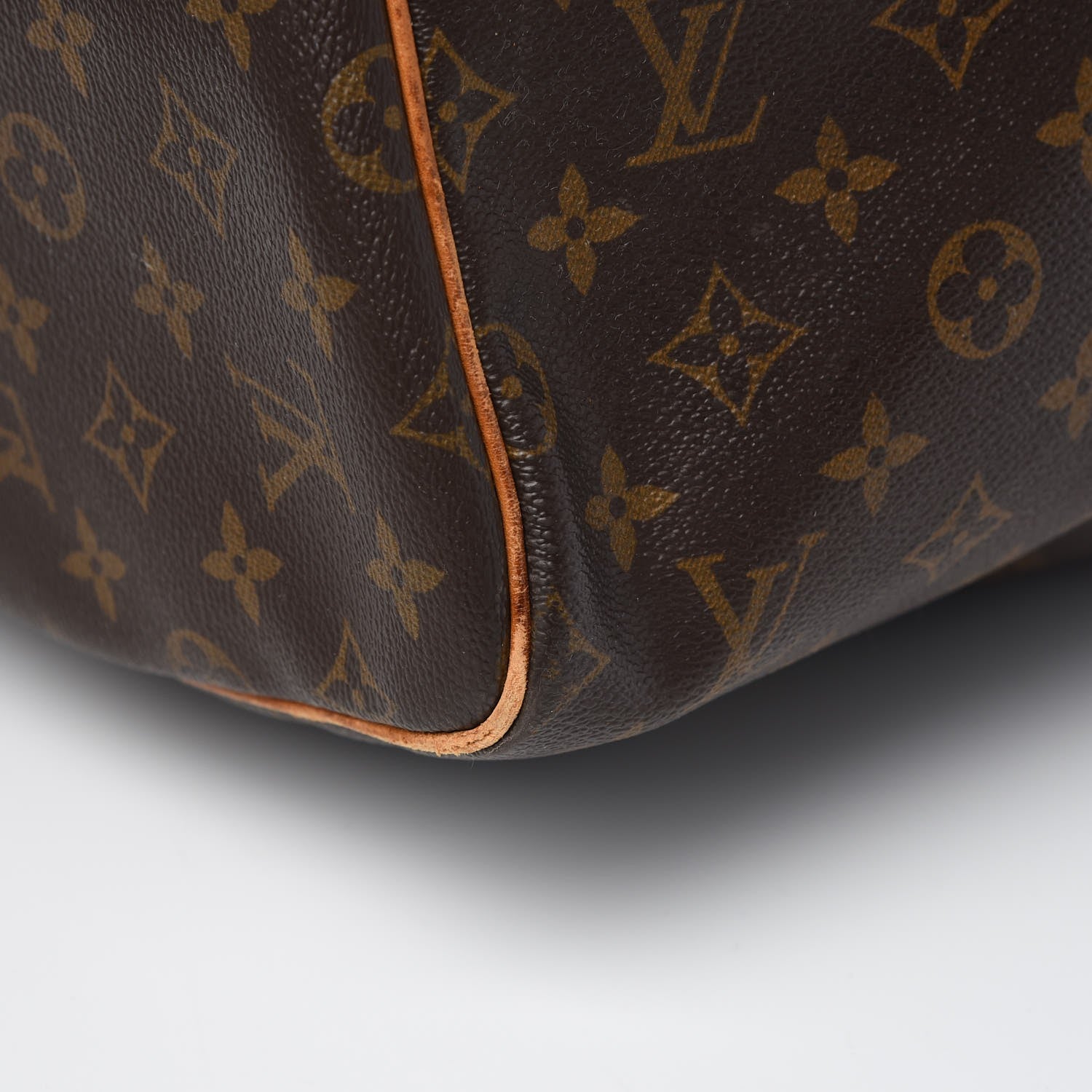 Louis Vuitton Monogram Keepall 55 19 of 25