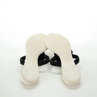 Chanel Jelly Quilted Camellia Thong Sandals 39 Black White 5 of 7