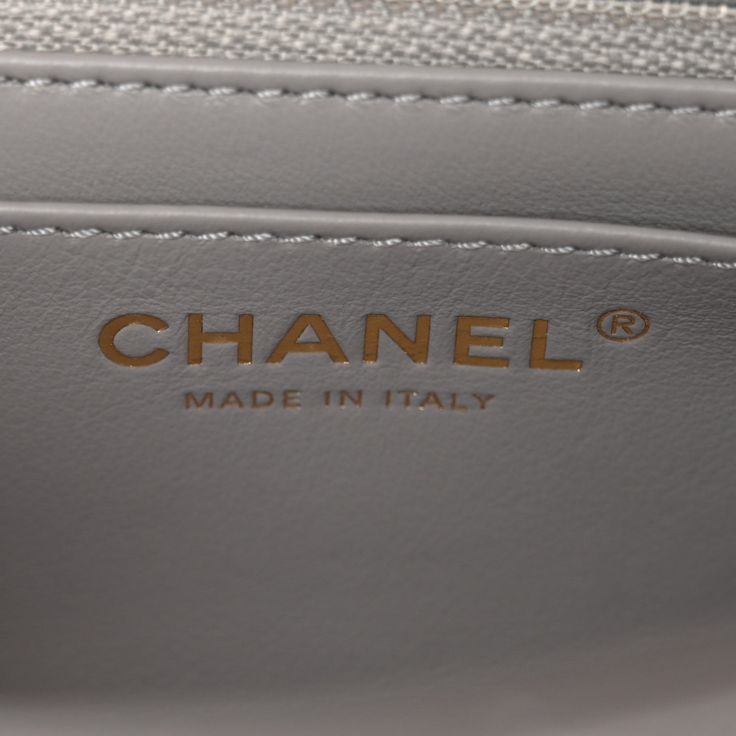 Lambskin Quilted Mini Pearl Crush Flap Light Grey