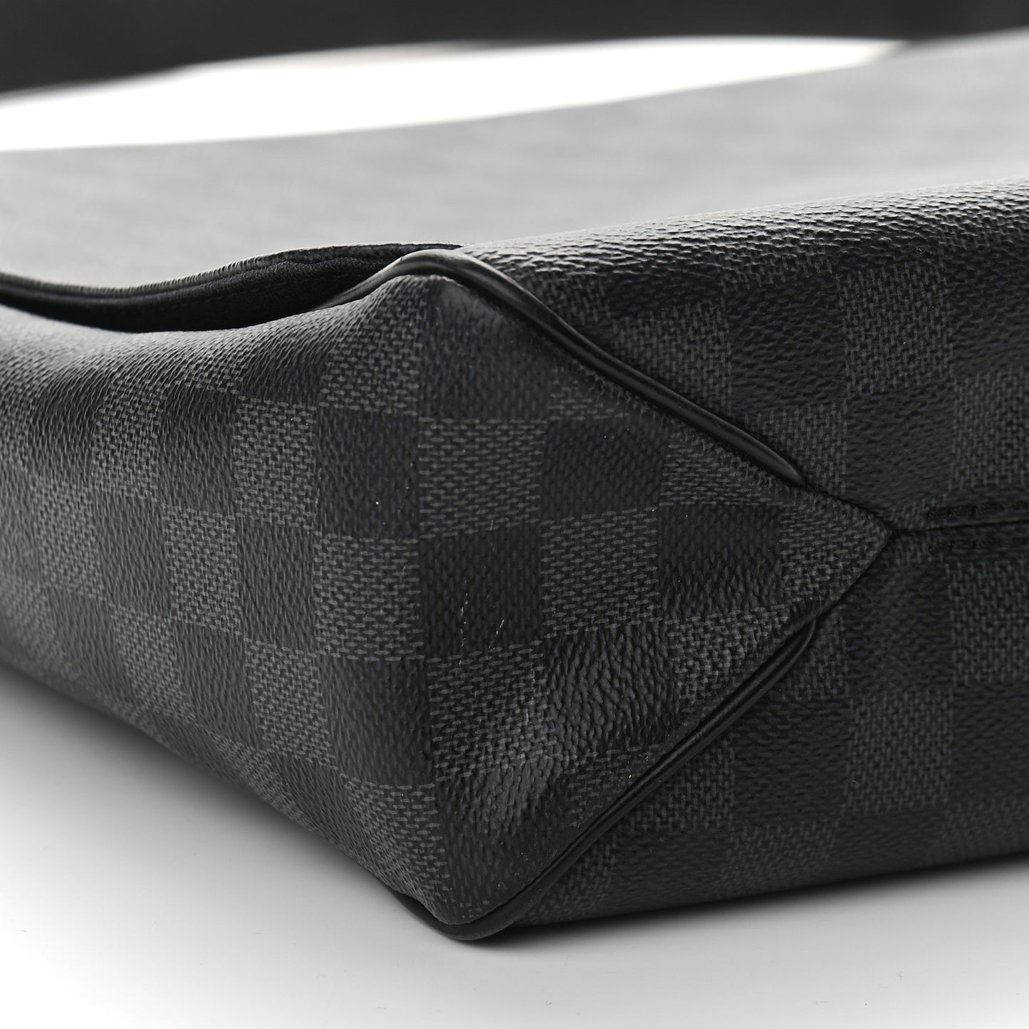 Damier Graphite District GM