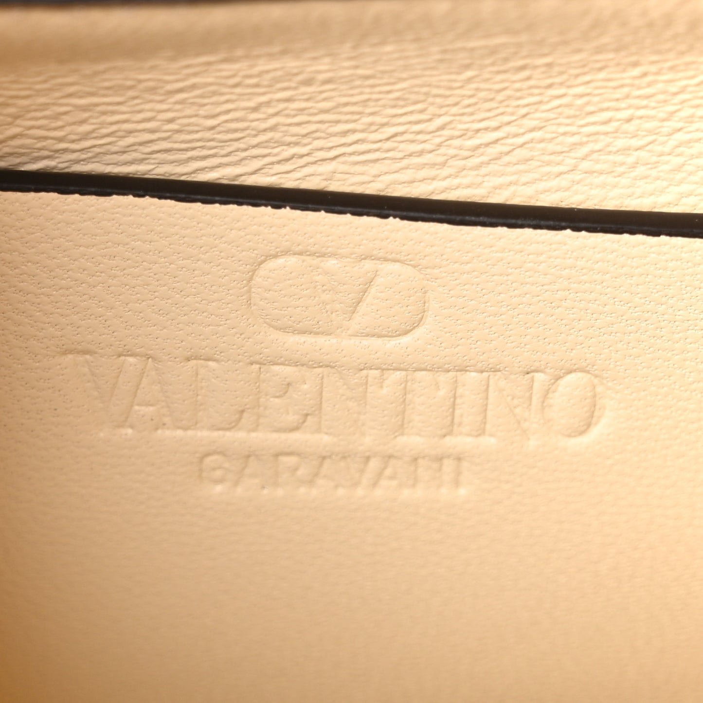 Shiny Calfskin Vain Shoulder Bag Butter