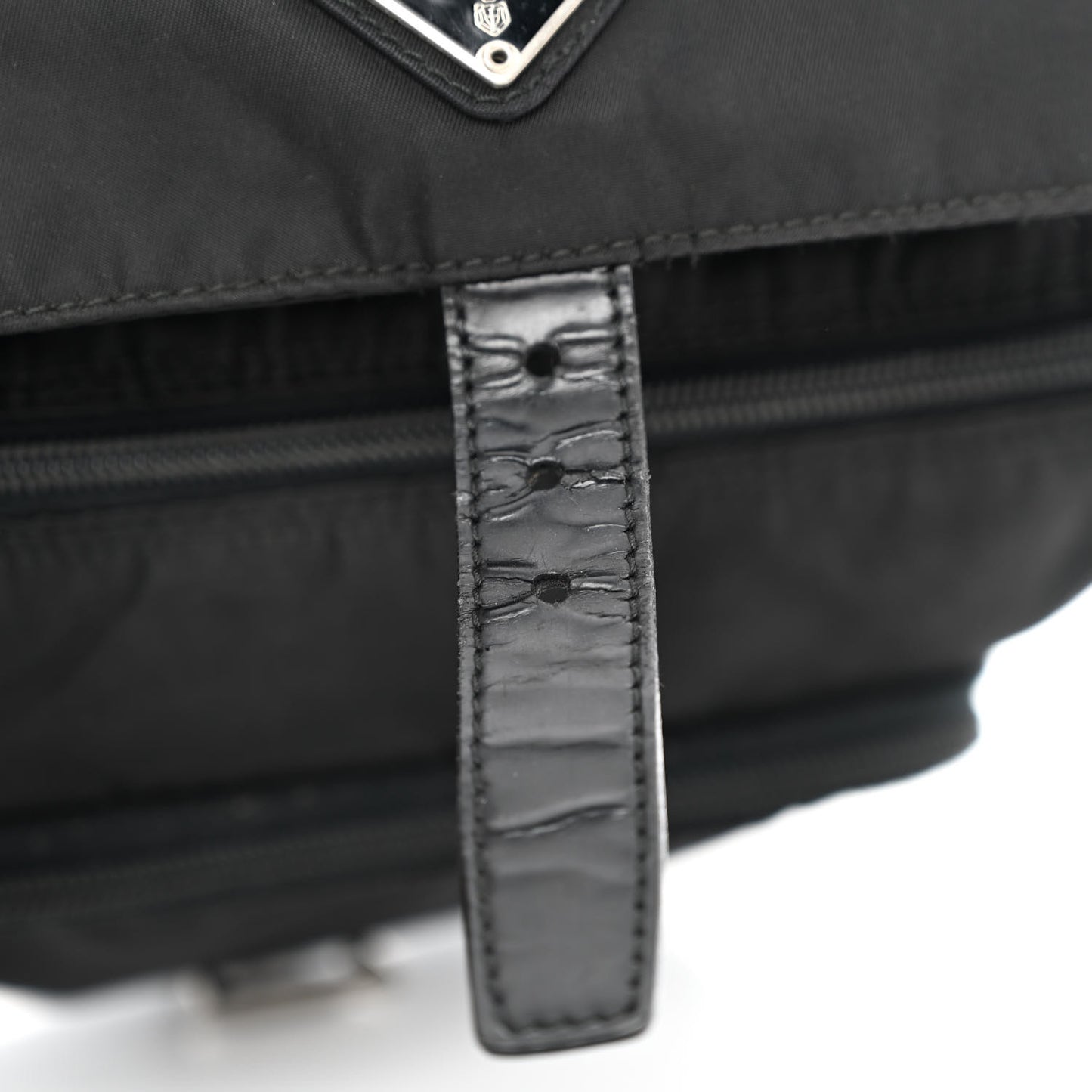 Tessuto Nylon Saffiano Small Vela Messenger Black